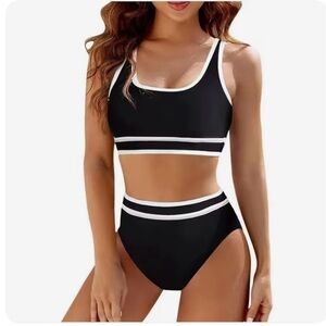Teens’Black and White Bikini Set 3 pieces Sz 11-12 Y. NWOT